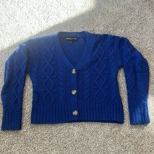 Blue Kendall And Kylie Sweater size Large